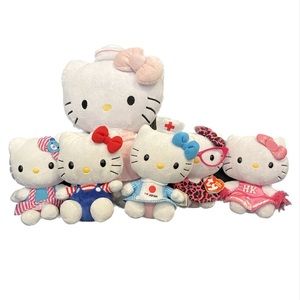 6-piece Hello Kitty plush lot 🎀